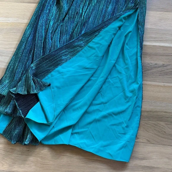 NWT Black Halo Eve Henna Metallic Shift Gown - Picture 5 of 6